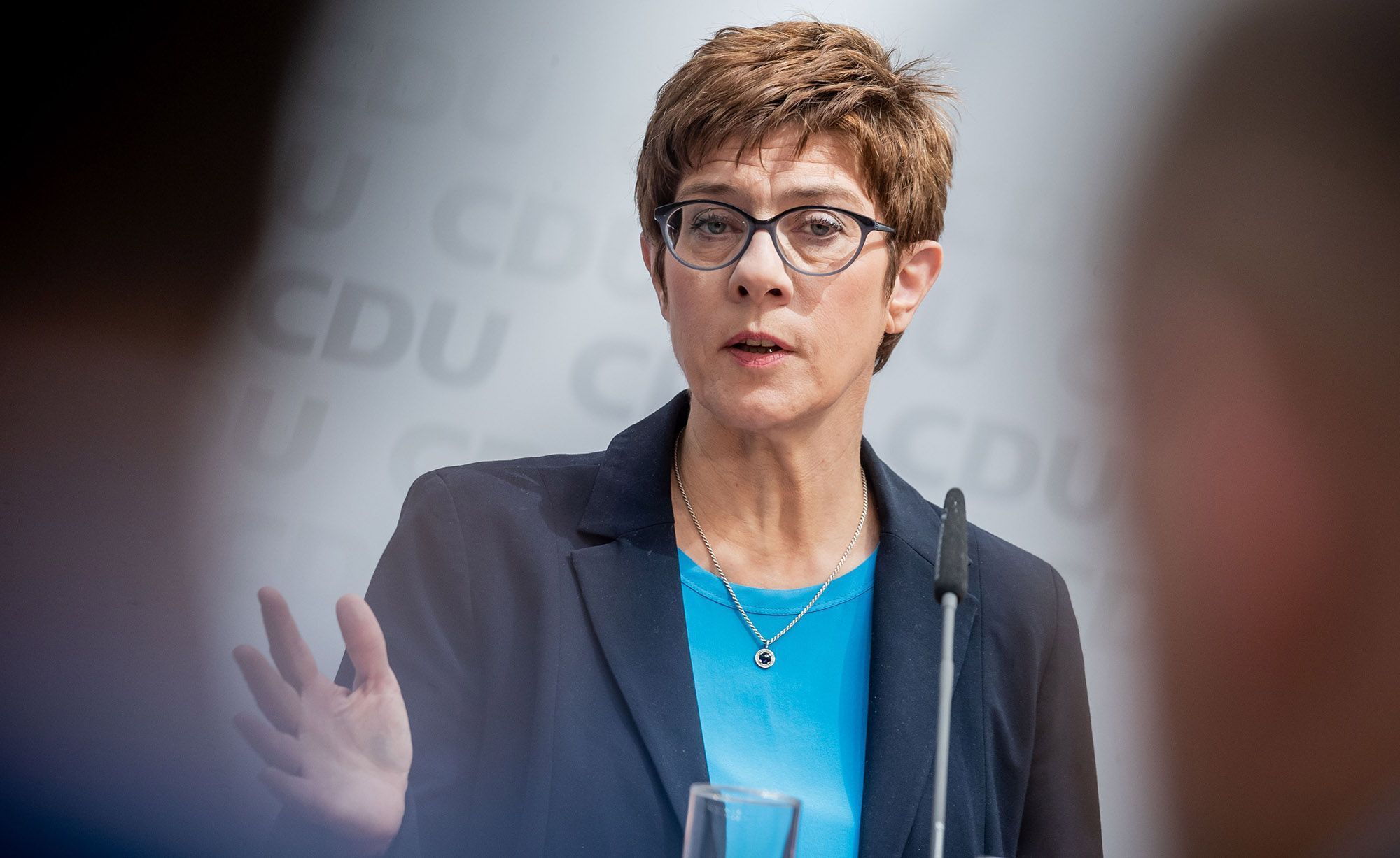 Kramp Karrenbauer warnt vor Grünen