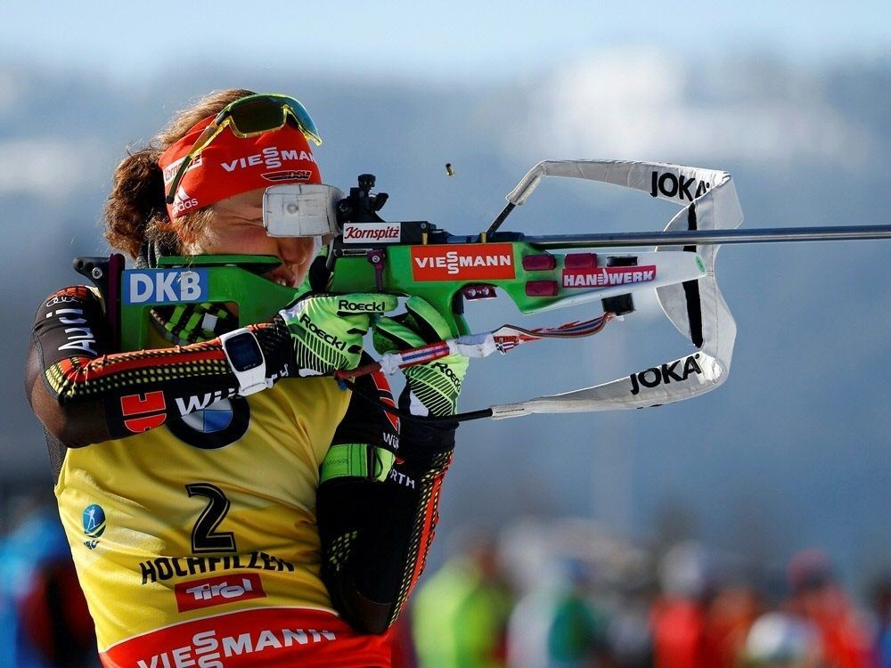 Biathlon WM Dahlmeier holt im Massenstart historisches fünftes Gold