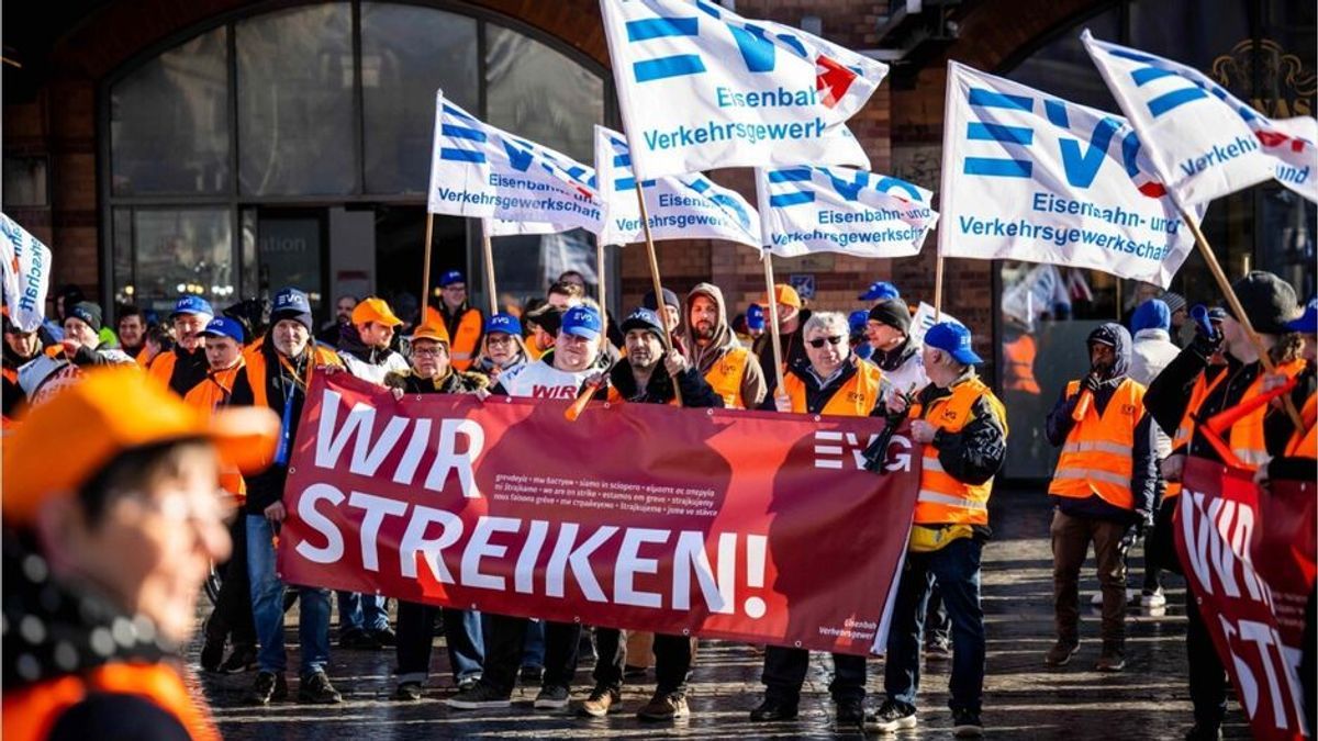 Verdi-Verband droht mit unbefristeten Streiks