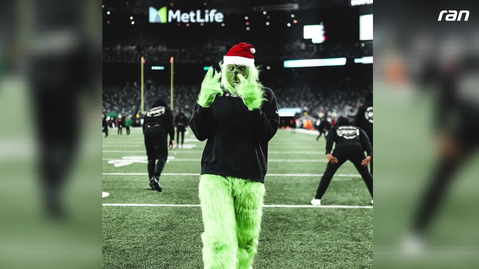 NFL: Jets-Pleite gegen Jaguars nach irrer Grinch-Verkleidung und irrem  Fumble