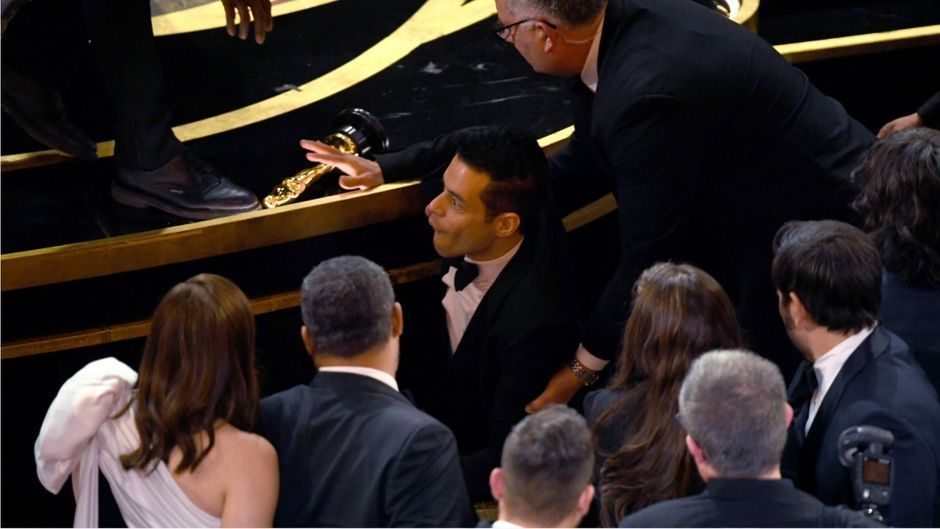 Star stürzt von Bühne: Diesen dramatischen Oscar-Moment sah man im TV nicht