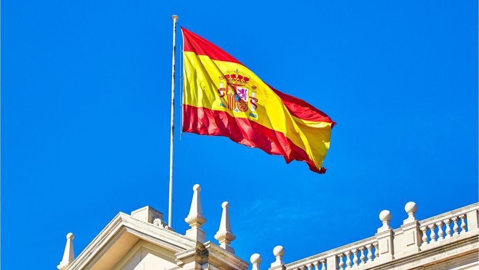 Spanien greift beim Energiesparen durch: Das müssen Urlauber nun wissen