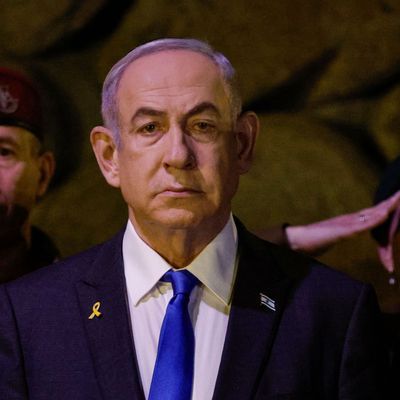 Der israelische Ministerpräsident hat eingeräumt, dass die Armee im Gazastreifen einen Fehler begangen habe.