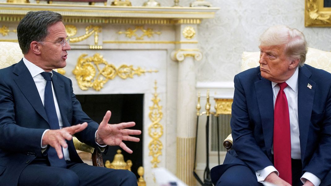 Auch wenn die Rüstungsindustrie weltweit boomt und die Europäer so viel wie nie in Verteidigung invertieren, reicht das für den US-Präsidenten noch nicht aus.