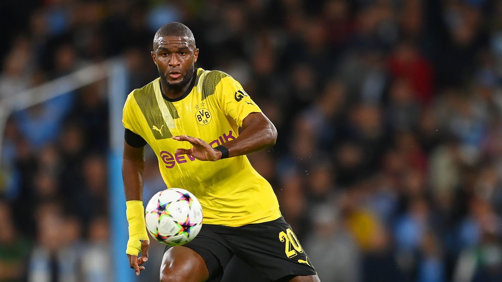 
                <strong>Anthony Modeste</strong><br>
                Der Franzose wird nach der Partie wohl weiter mit der Rolle als Nummer zwei im Sturm leben müssen. Verzeichnet in seinen zehn Minuten Einsatzzeit keine nennenswerte Szene. ran-Note: ohne Bewertung
              