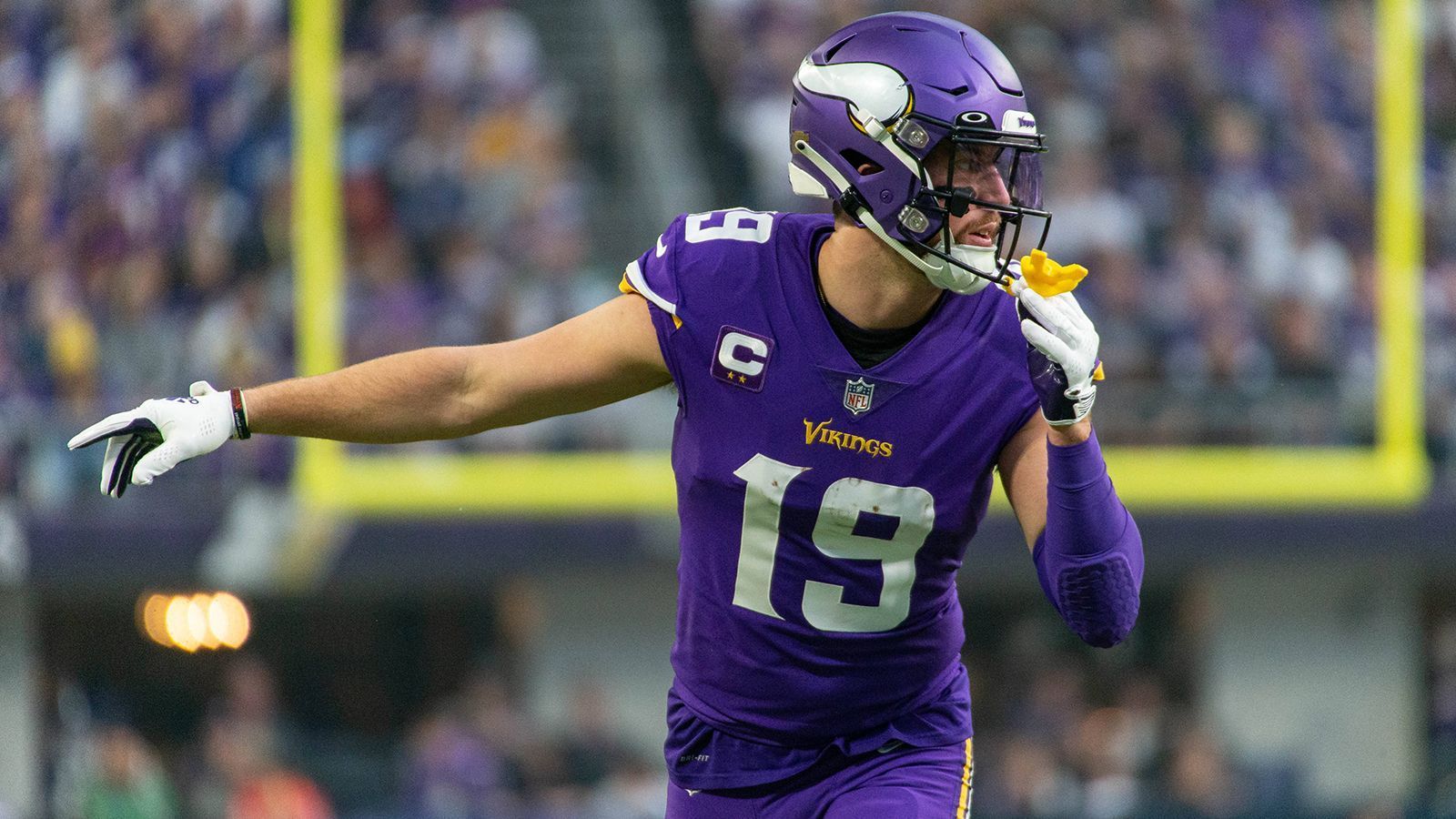 
                <strong>Adam Thielen - Minnesota Vikings at Carolina Panthers (Week 4)</strong><br>
                6.682 Receiving Yards und 55 Touchdowns in zehn Jahren: Adam Thielen wird nach dem Ende seiner Karriere sicherlich als Minnesota-Vikings-Legende in die Franchise-Geschichte eingehen. Vorerst trägt er allerdings noch das Trikot der Carolina Panthers - 2023 am 4. Spieltag auch gegen die alte Liebe.
              