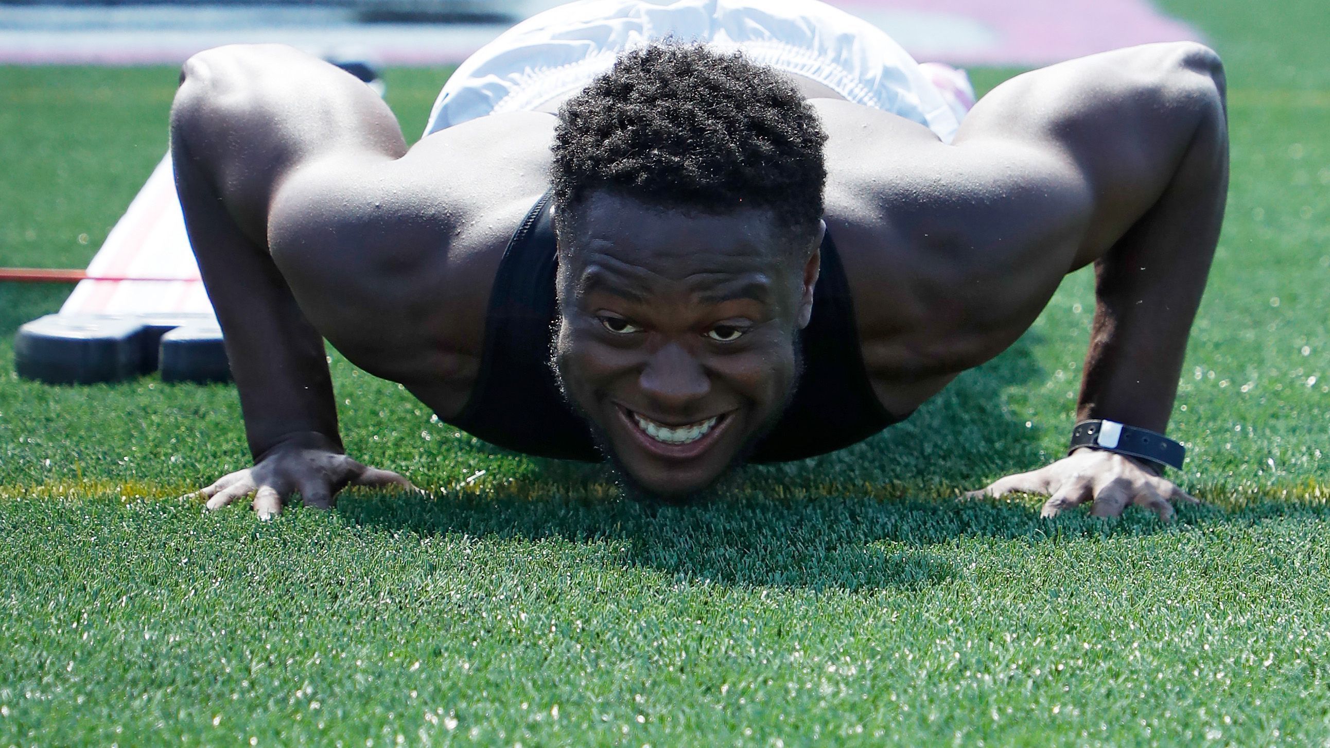 
                <strong>Kary Vincent Jr. (Cornerback)</strong><br>
                &#x2022; Altes Team: Denver Broncos - <br>&#x2022; Neues Team: Philadelphia Eagles - <br>&#x2022; Gegenwert: Sechstrundenpick im Draft 2022<br>
              
