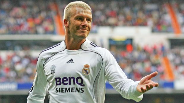 
                <strong>David Beckham</strong><br>
                Nach acht Jahren bei Manchester United lies sich David Beckham 2003 von den "Königlichen" nach Spanien locken. 36 Millionen Euro musste Real für den Engländer an die "Red Devils" überweisen.
              