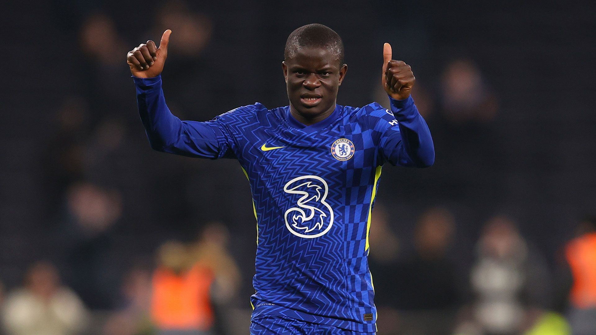 
                <strong>Mittelfeld: N'golo Kante</strong><br>
                Verein: FC ChelseaNationalmannschaft: Frankreich
              