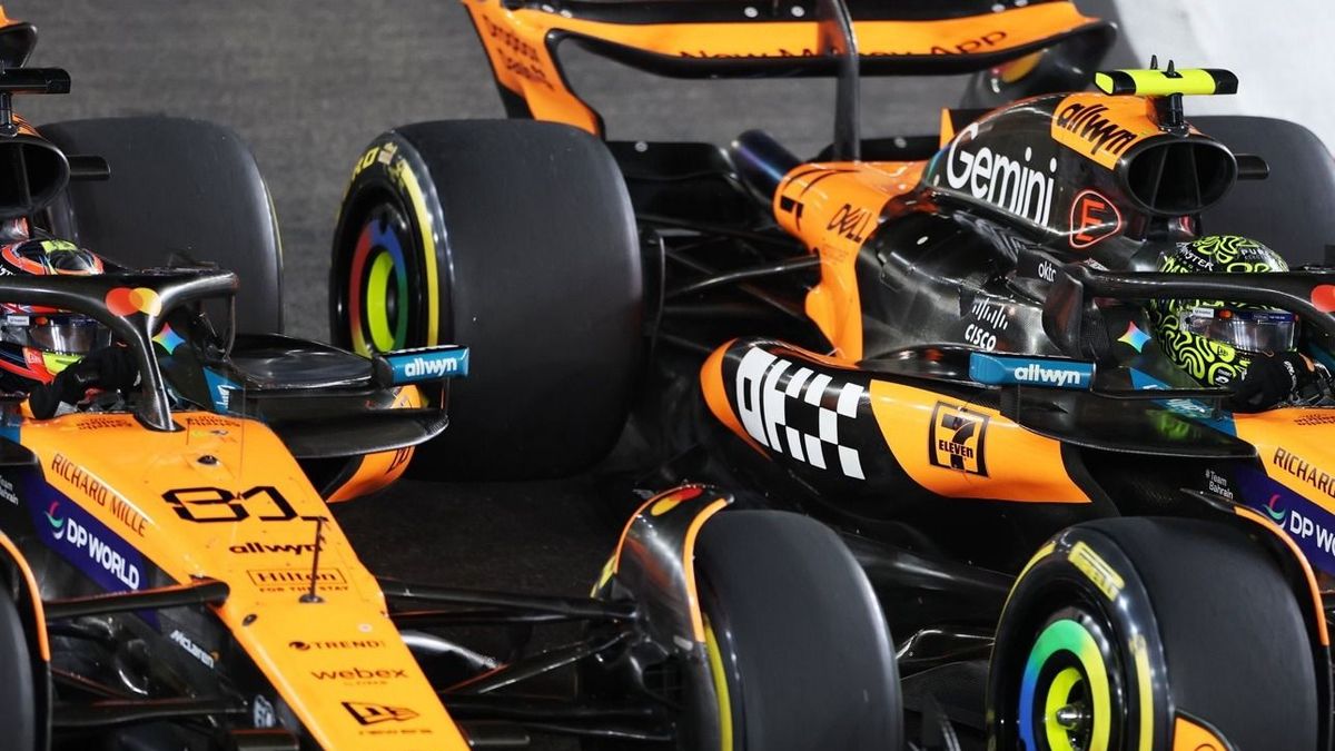 Oscar Piastri und Lando Norris duellieren sich am Start in Singapur 2025