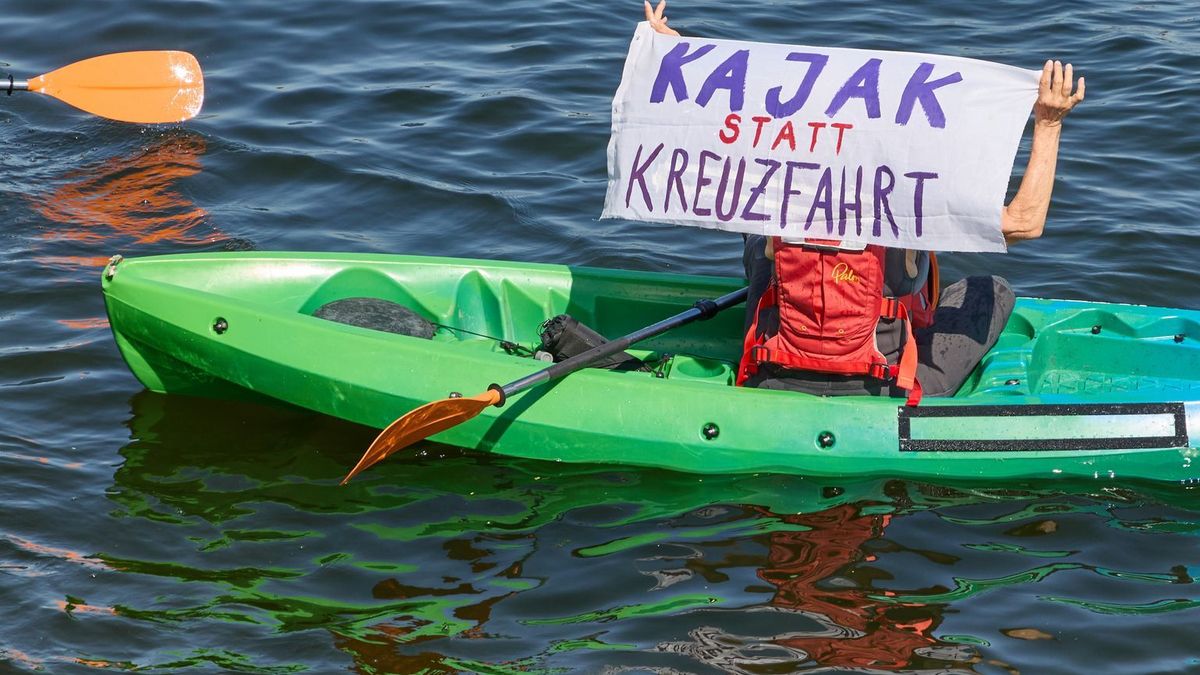 Protest gegen Kreuzfahrten