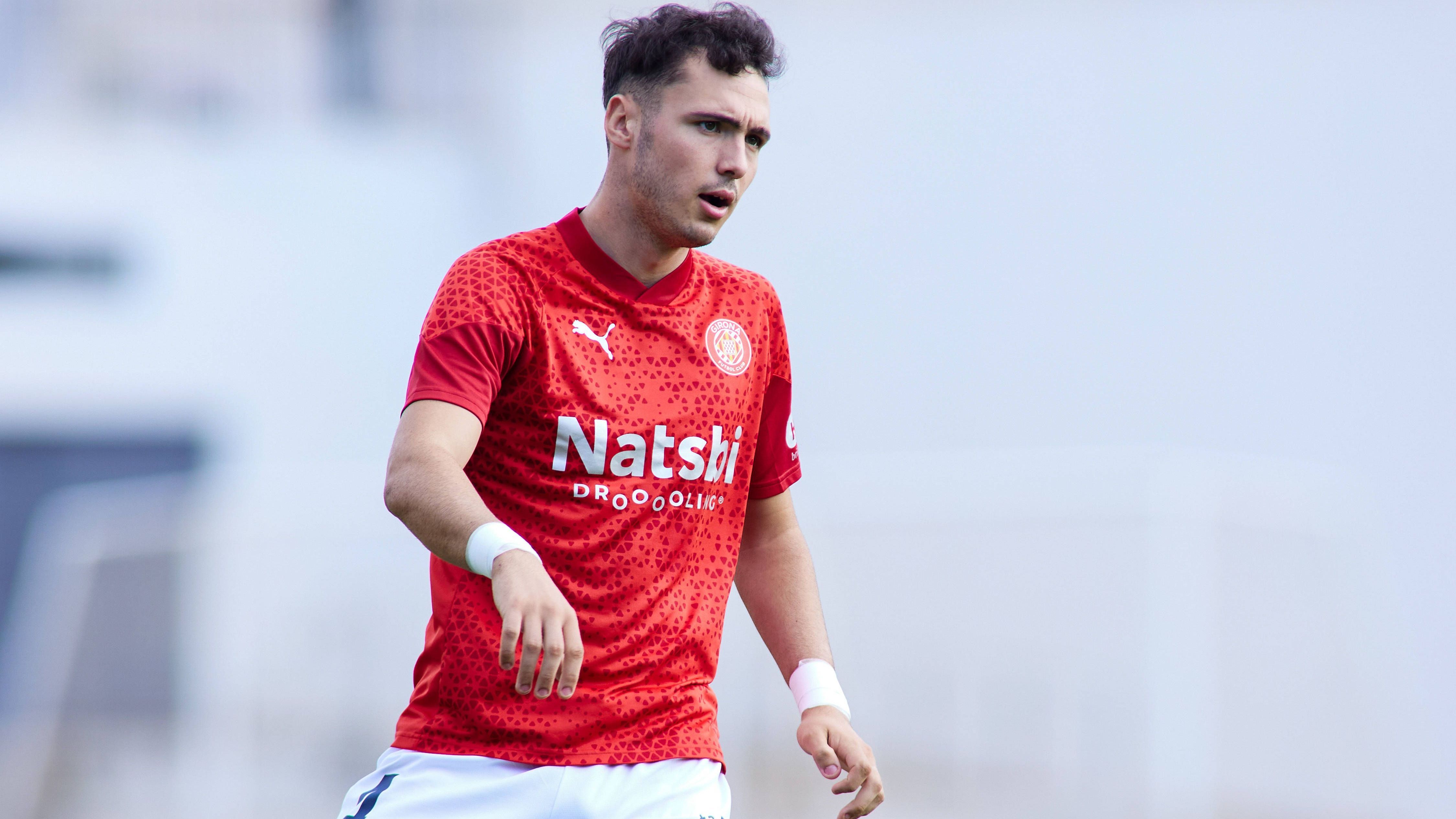 <strong>Arnau Martinez (FC Girona)</strong><br>... soll es doch Zweifel geben, ob Martinez die von den Münchnern gesuchte Sofortverstärkung wäre. Martinez' Vertrag beim La-Liga-Überraschungsteam Girona läuft noch bis 2025. Ausgebildet wurde der Katalane unter anderem auch in der Jugend des FC Barcelona.&nbsp;