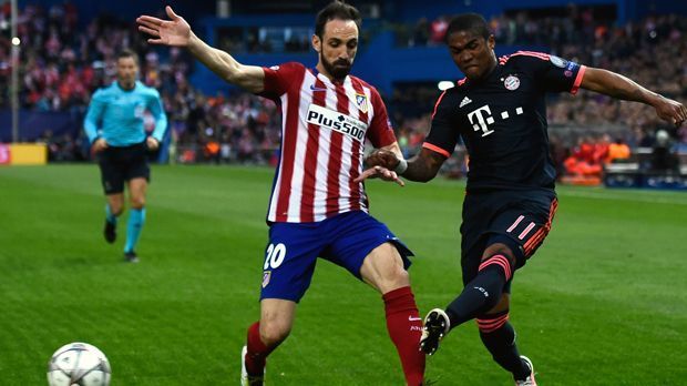 
                <strong>Juanfran</strong><br>
                Juanfran: Der Routinier auf der Rechtsverteidiger-Position hatte mit dem Douglas Costa vor der Pause kaum einmal Probleme. Nach dem Seitenwechsel kam er aber - wie die gesamte Atletico-Mannschaft - fast gar nicht mehr aus der eigenen Spielhälfte heraus. Dennoch behielt er in den Duellen mit Costa insgesamt die Oberhand. ran.de-Note: 3
              