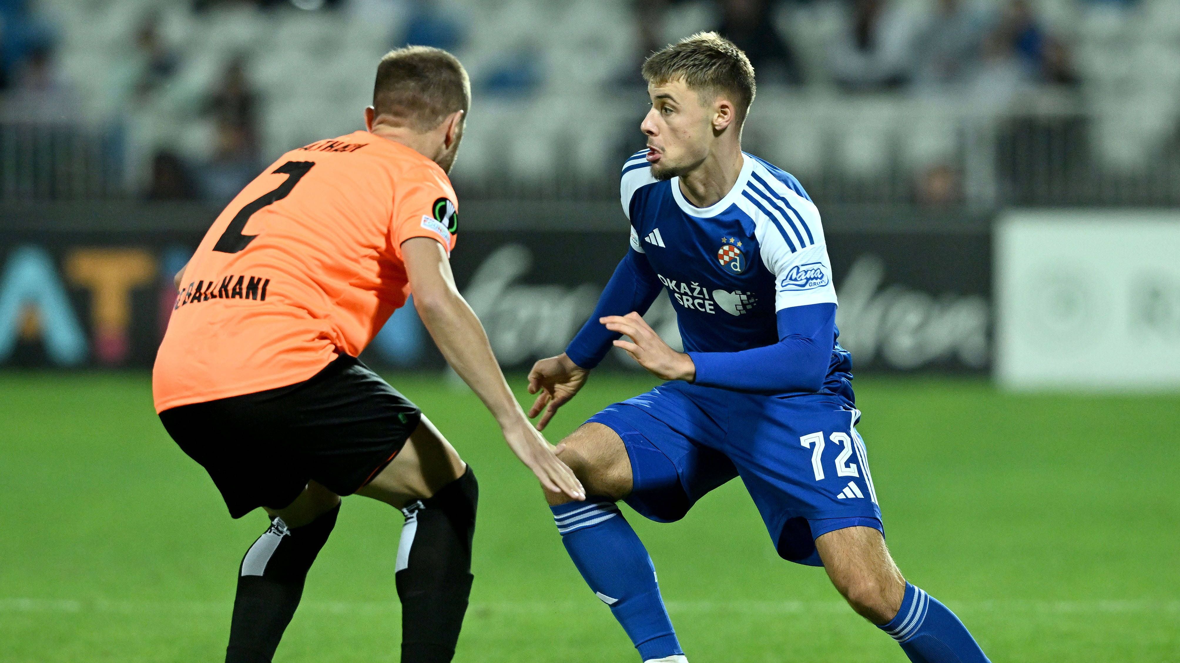 <strong>Gabriel Vidovic (Dinamo Zagreb)</strong><br>In der Europa League kam Vidovic in den beiden bisherigen Spielen jeweils über eine Stunde zum Einsatz. Laut "Bild" zahlte Dinamo eine halbe Million Euro für die Leihe und kann den bis 2025 an die Münchner gebundenen Spieler offenbar für eine moderate Ablöse von vier Millionen Euro fest verpflichten.