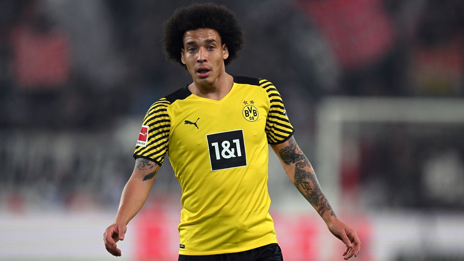 
                <strong>Axel Witsel</strong><br>
                Ist ständig anspielbar und vor allem zwischen den Räumen zu finden. Glänzt dabei vor allem mit guter Ballbehandlung. In der 26. Minute besorgt er mit dem linken Fuß das zweite Tor der Borussia. ran-Note: 2
              