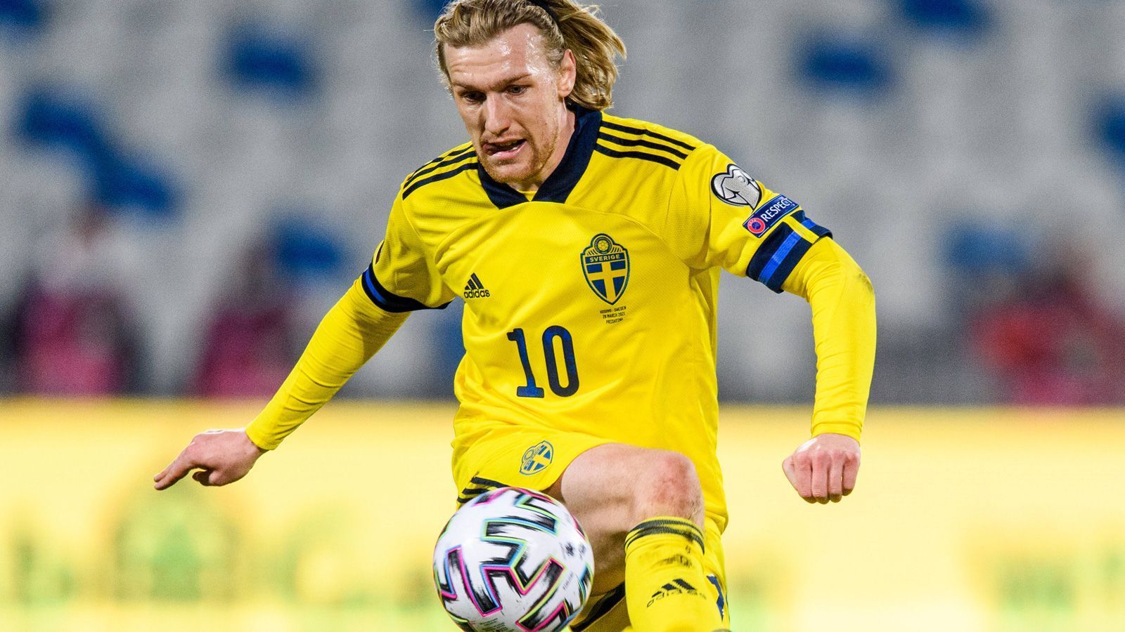 
                <strong>Gruppe E: Schweden</strong><br>
                Torhüter: 1 Robin Olsen, 12 Karl-Johan Johnsson, 23 Kristoffer Nordfeldt -Abwehr: 6 Ludwig Augustinsson, 5 Pierre Bengtsson, 4 Andreas Granqvist, 3 Victor Lindelöf, 14 Filip Helander, 16 Emil Krafth, 2 Mikael Lustig, 18 Pontus Jansson, 24 Marcus Danielson -Mittelfeld: 26 Jens Cajuste, 13 Gustav Svensson, 17 Viktor Claesson, 8 Albin Ekdal, 10 Emil Forsberg, 7 Sebastian Larsson, 20 Kristoffer Olsson, 15 Ken Sema, 19 Mattias Svanberg, 21 Dejan Kulusevski -Sturm: 9 Marcus Berg, 22 Robin Quaison, 11 Alexander Isak, 25 Jordan Larsson
              