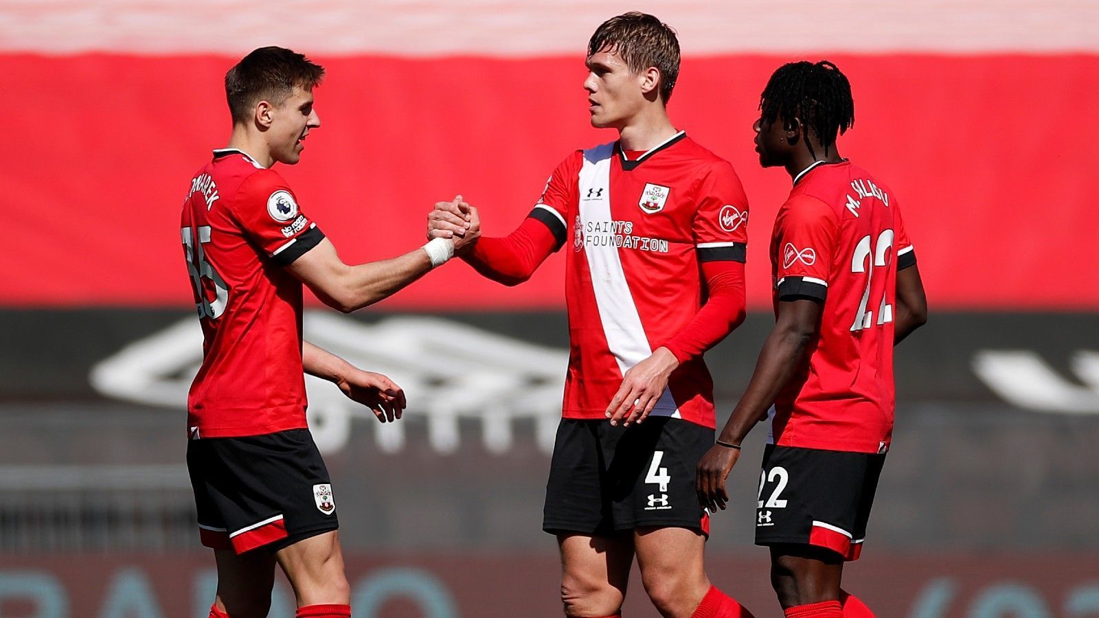 
                <strong>Rang 17: FC Southampton</strong><br>
                Ausgaben für Spieler-Berater: 4 Millionen Pfund (4,72 Millionen Euro)
              