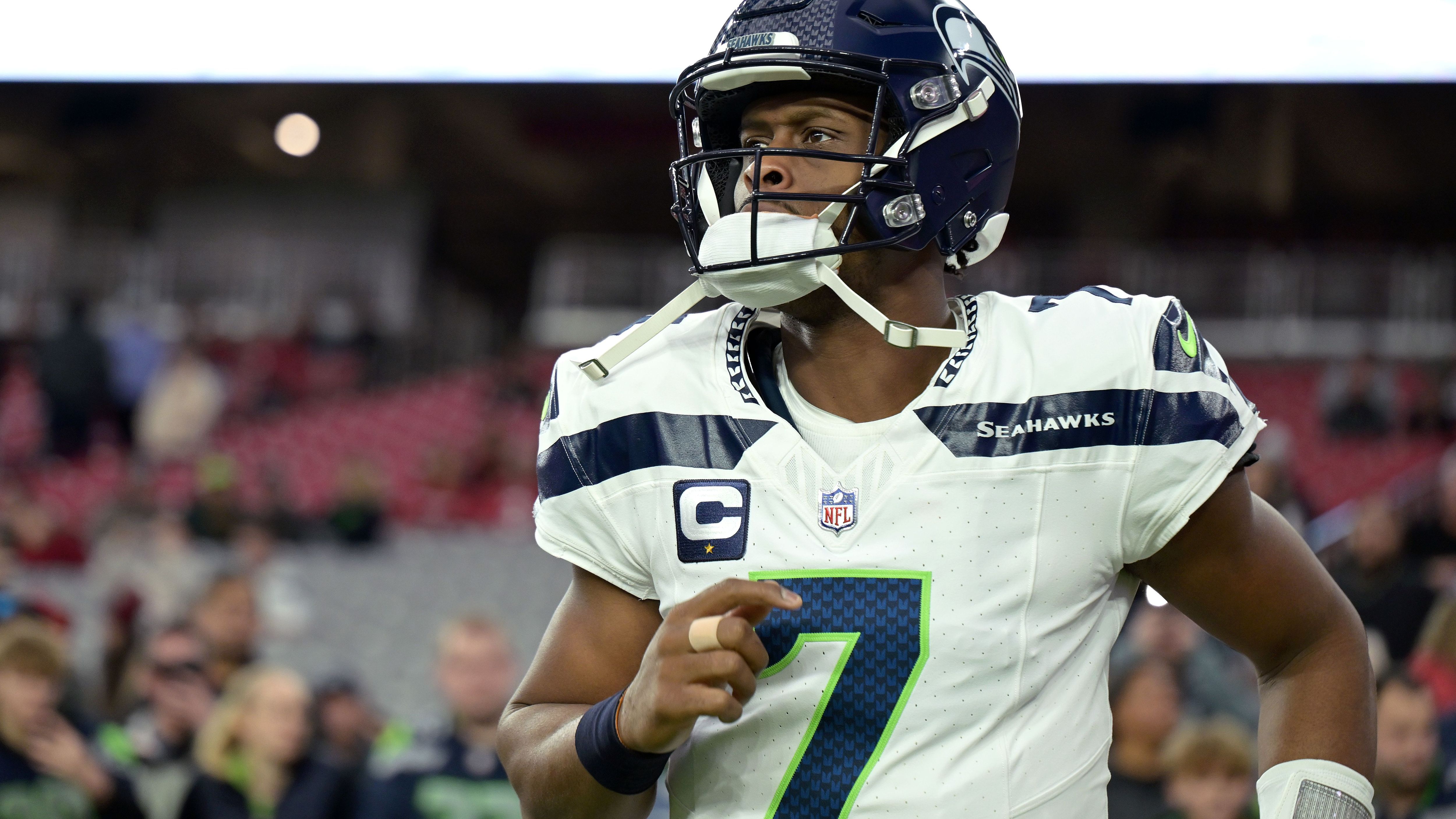 <strong>Seattle Seahawks<br></strong>• Starter: Geno Smith (im Bild)<br>• Backup: Sam Howell, P.J. Walker