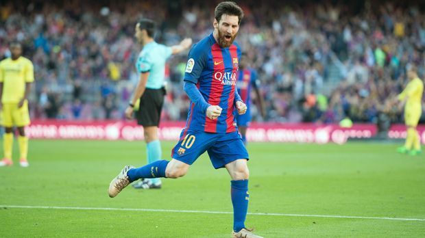
                <strong>Rechtsaußen - Lionel Messi (FC Barcelona)</strong><br>
                Wertung: 93,5
              