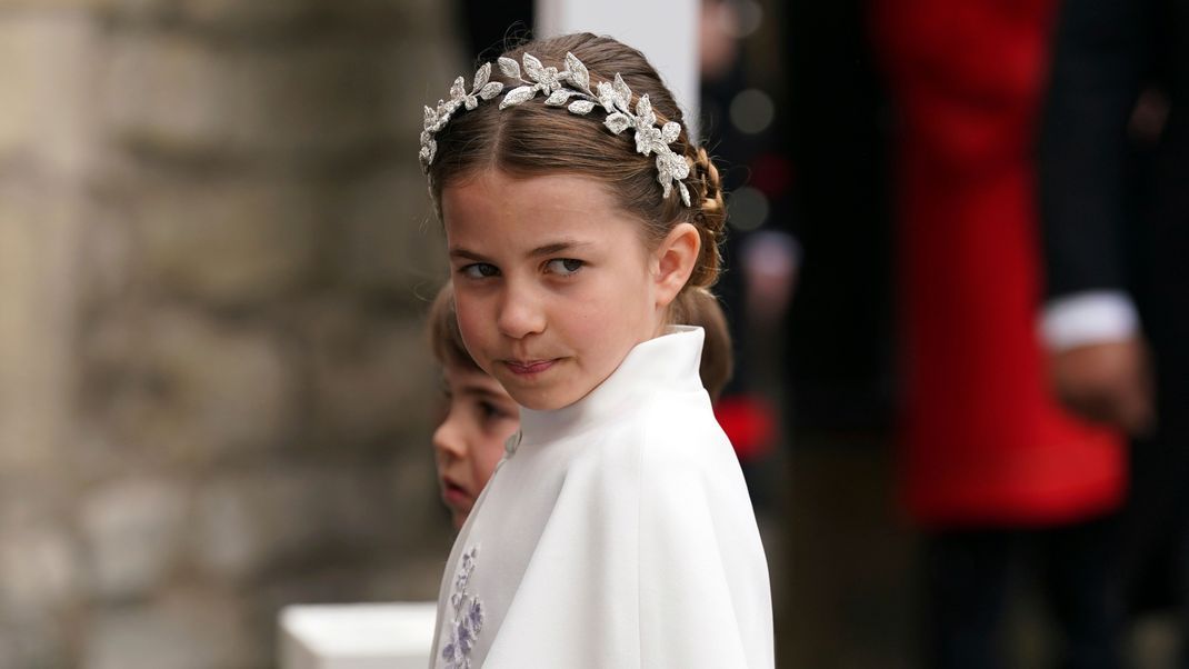 Princess Charlotte bei der Krönung von König Charles III