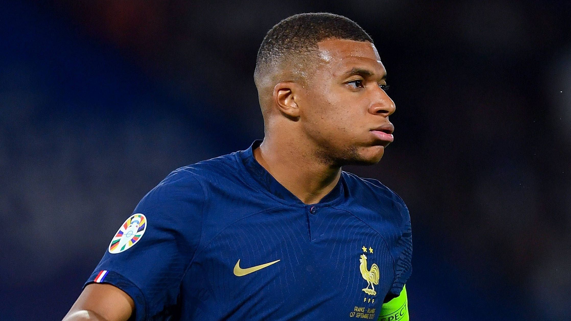 <strong>Kylian Mbappe</strong><br>Nationalität: Frankreich<br>Verein: Paris Saint-Germain<br>Alter: 24<br>Position: Angriff