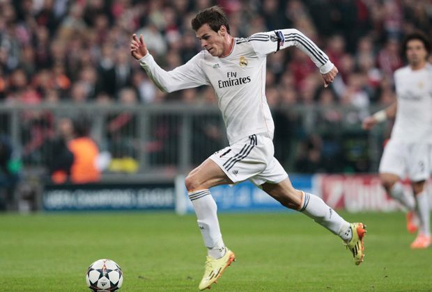 
                <strong>Real Madrid: Gareth Bale</strong><br>
                Arda Turan mag als Turbodribbler gefürchtet sein, an Gareth Bale kommt er zurzeit aber noch nicht ran. Mit der Geschwindigkeit des Walisers kann kaum ein Fußballer mithalten. Vor allem bei Kontern ist Bale nicht aufzuhalten. Ausgleich für Real! Es steht 5:5.
              