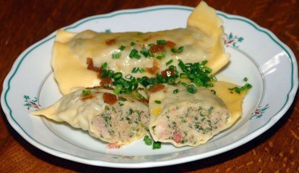 Maultaschen geröstet mit Zwiebel und Ei