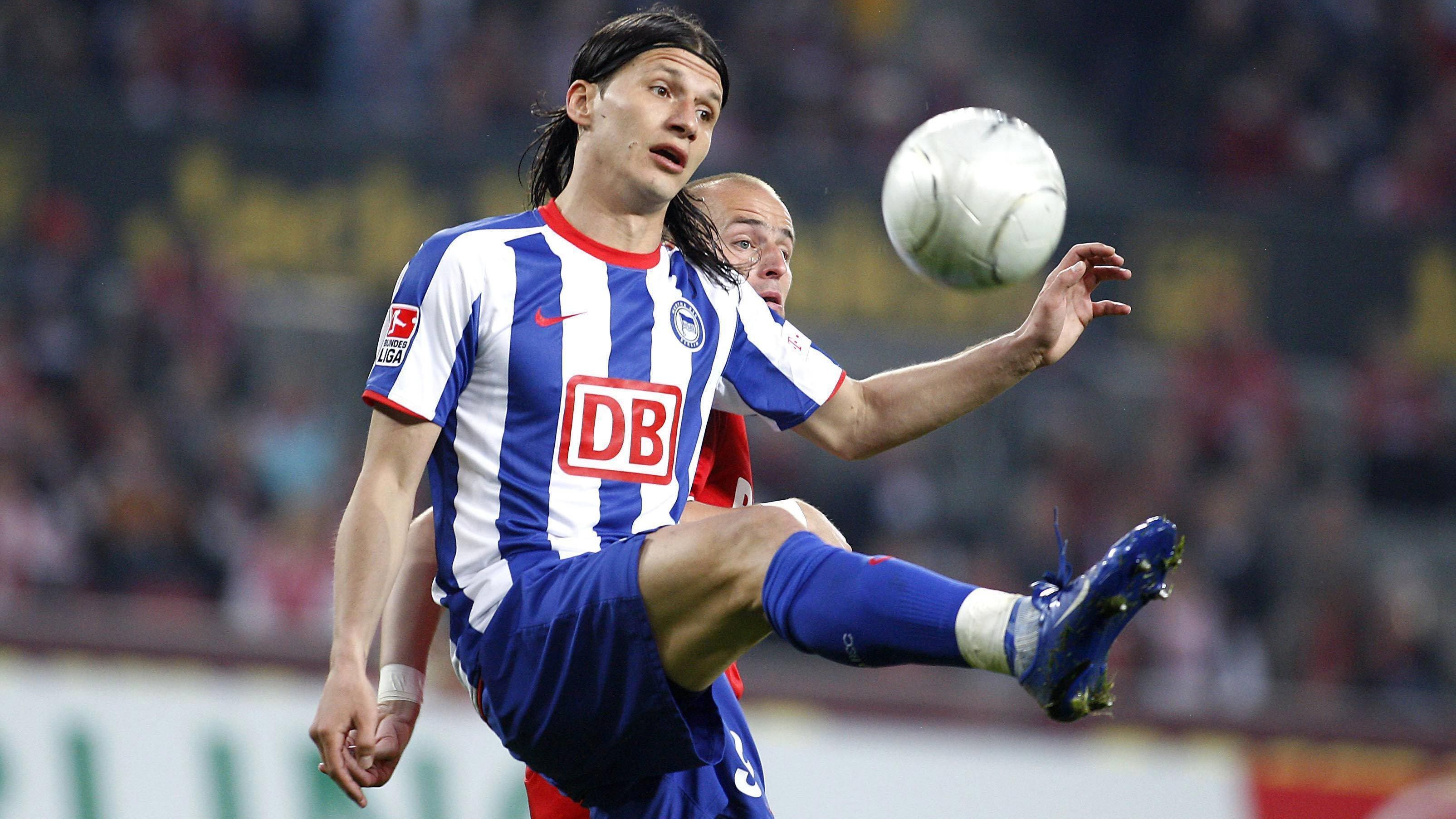 
                <strong>Serbien</strong><br>
                Bundesliga-Rekordtorschütze des Landes: Marko Pantelic - Bundesliga-Tore: 44 - Vereine: Hertha BSC
              