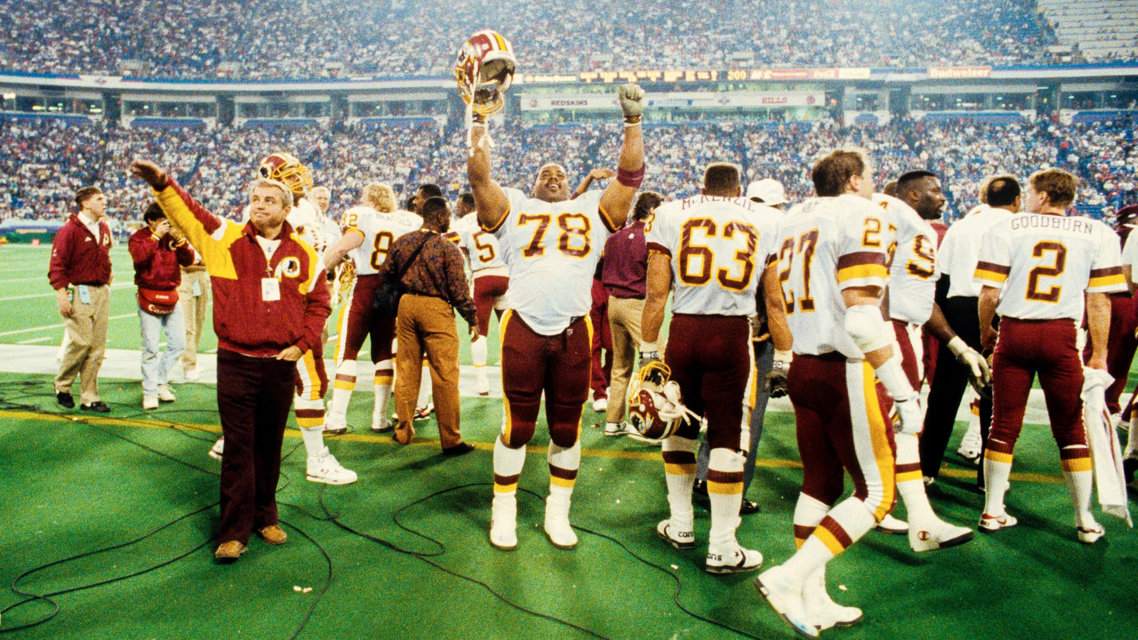 <strong>Redskins dominieren die NFL</strong><br> Die Washington Redskins, die heute Commanders heißen, kassierten in der ganzen Saison nur zwei Niederlagen. Angeführt von Quarterback Mark Rypien besiegten die Redskins die Buffalo Bills 37:24.