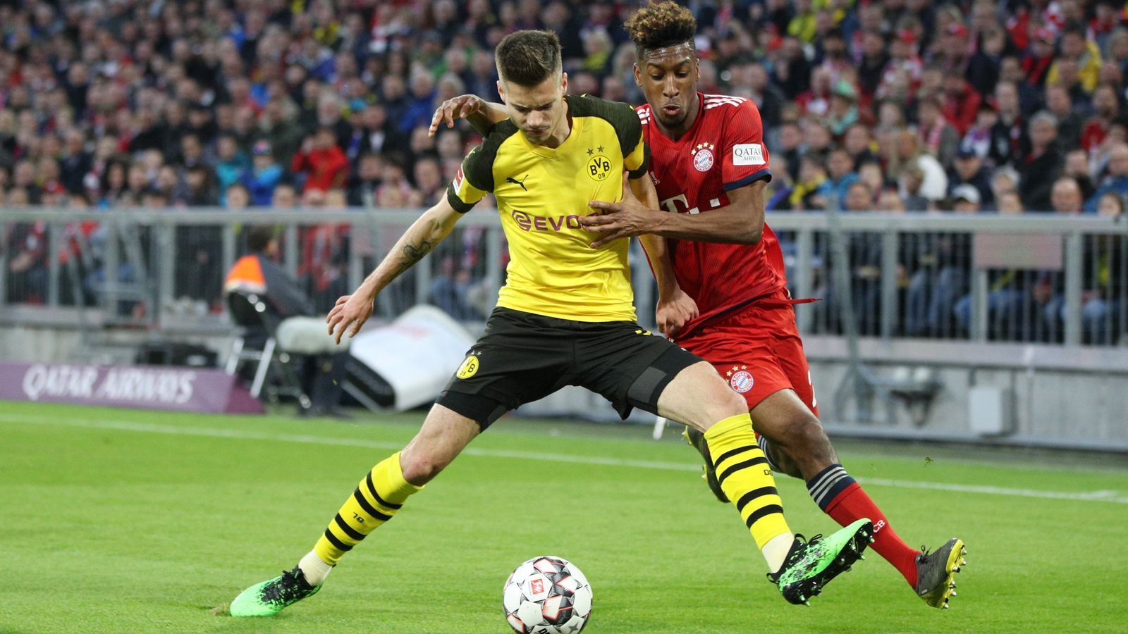 
                <strong>Julian Weigl (BVB)</strong><br>
                Kommt in der Halbzeit für den überforderten und gelbrot gefährdeten Zagadou. Verleiht der Dortmunder Defensive im zweiten Durchgang deutlich mehr Stabilität. ran-Note: 3
              