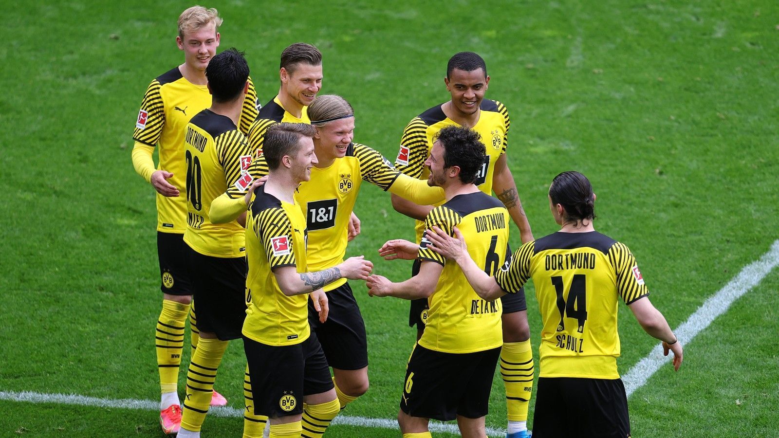 
                <strong>Platz 1: Borussia Dortmund</strong><br>
                Nur den BVB mögen noch ein paar Leute mehr. Insgesamt 53 Prozent sympathisieren mit den Schwarz-Gelben.
              
