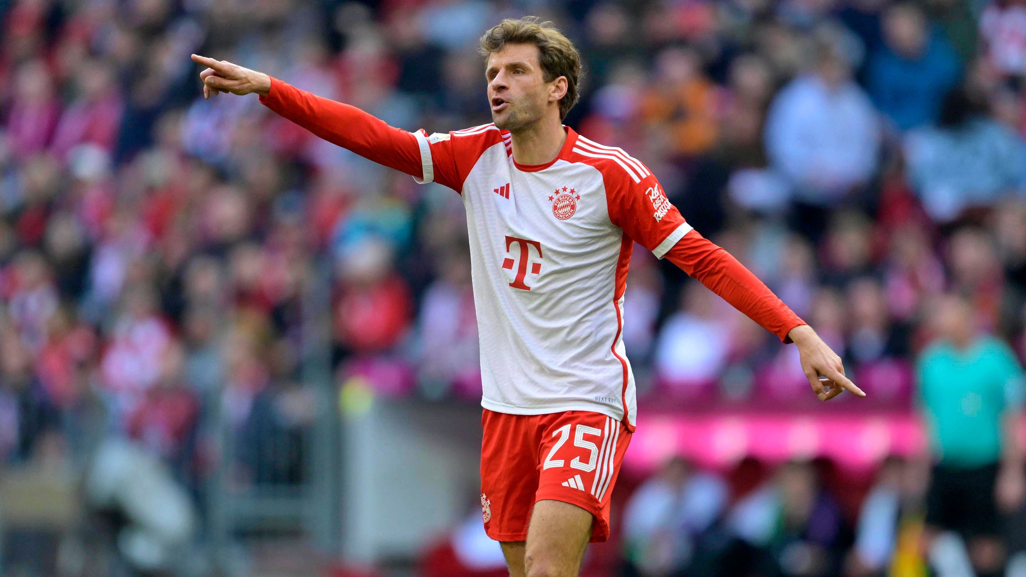 <strong>Thomas Müller (Offensives Mittelfeld, Angriff)</strong><br>Klub: FC Bayern München<br>Länderspiele: 126