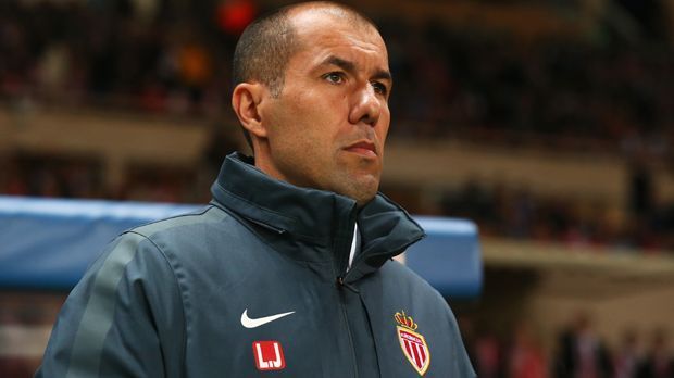 
                <strong>Leonardo Jardim (AS Monaco) </strong><br>
                Leonardo Jardim (AS Monaco): Der AS Monaco schafft die Qualifikation für die Champions League gegen den FC Valencia nicht und spielt erstmals in der Europa League. Trainer Jardim, der vergangene Saison Tabellenplatz drei mit den Monegassen belegt, enttäuscht mit nur einem Sieg aus sechs Ligaspielen und Tabellenplatz zehn.
              