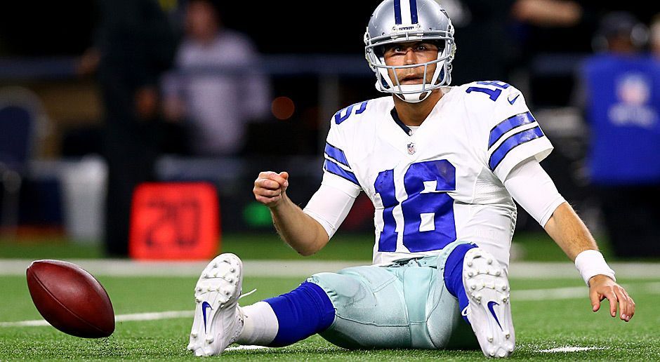 
                <strong>Dallas Cowboys</strong><br>
                Dallas Cowboys: Gleich zweimal verletzt sich Quarterback Tony Romo an der Schulter, weder Brandon Weeden noch Matt Cassel (Foto) können Romo ersetzen. Die Niederlage gegen die New York Jets in Week 15 beendet die Playoff-Träume der Cowboys endgültig.
              