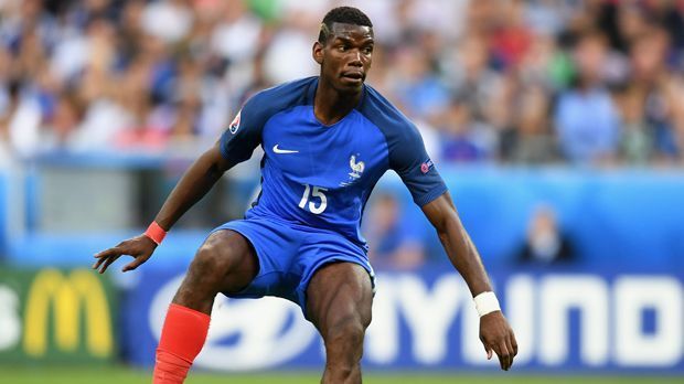 
                <strong>Paul Pogba (Frankreich)</strong><br>
                Paul Pogba (Frankreich): Das französische Wunderkind konnte dem Finale nicht wirklich seinen Stempel auftragen. Lies sich tief fallen, um die französischen Angriffe einzuleiten, was ihm nicht immer optimal gelang. Ansonsten konnte er kaum mal seine Dynamik ausspielen, überzeugte eher als Balldieb in der Defensive. Eine solide Leistung des 23-Jährigen. Nicht mehr, nicht weniger. ran-Note: 3
              