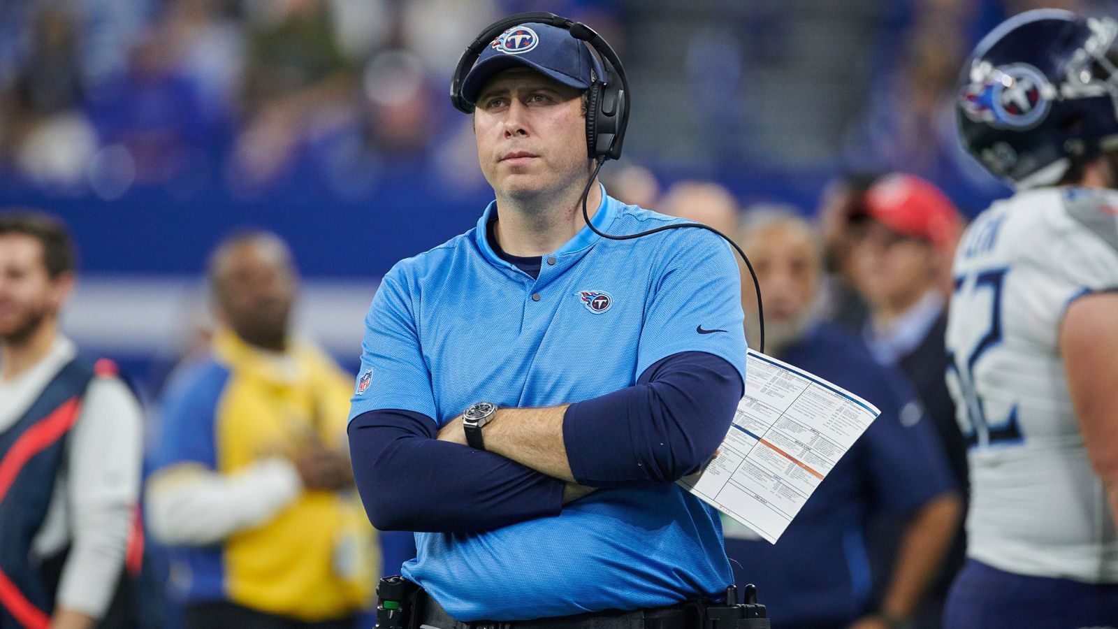 
                <strong>Arthur Smith (Tennessee Titans)</strong><br>
                Einen kometenhaften Aufstieg als Kandidat für einen Head-Coaching-Job hat der Offensive Coordinator der Tennessee Titans hinter sich. Während er bei seiner Ernennung als OC vor zwei Jahren noch ziemlich unbekannt war, hat er die Titans-Offense zu einer der effizientesten der Liga entwickelt. Besonders die Leistungsexplosion von Quarterback Ryan Tannehill ist auf sein System zurückzuführen. Deswegen wäre es keine Überraschung, wenn der 38-Jährige, der seit 2011 bei den Titans im Trainerstab ist, am Ende bei einer NFL-Franchise das Ruder übernehmen würde.
              