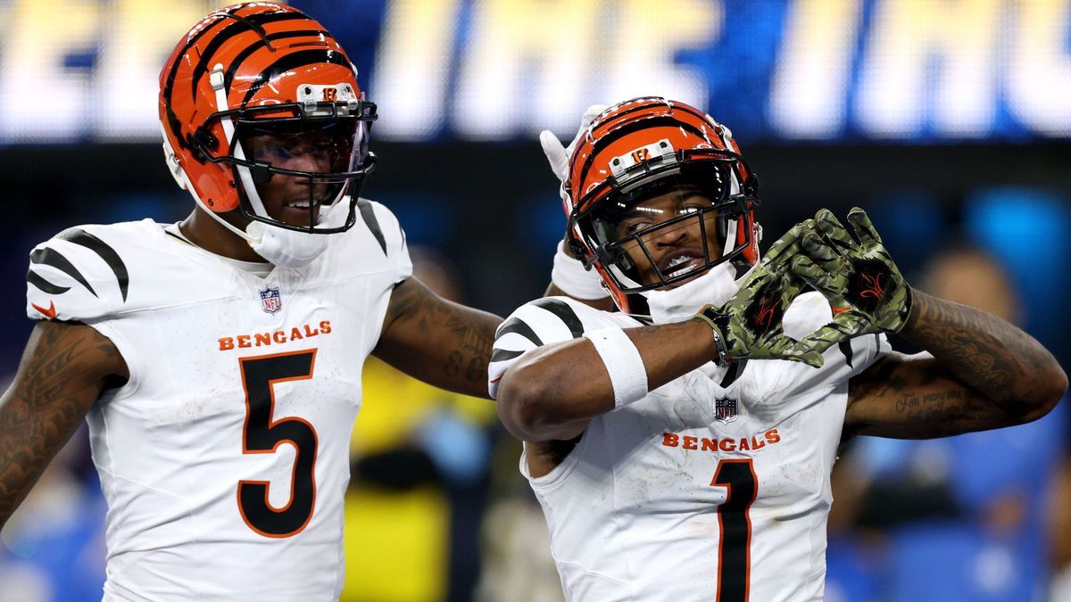 Cincinnati Bengals v Los Angeles Chargers