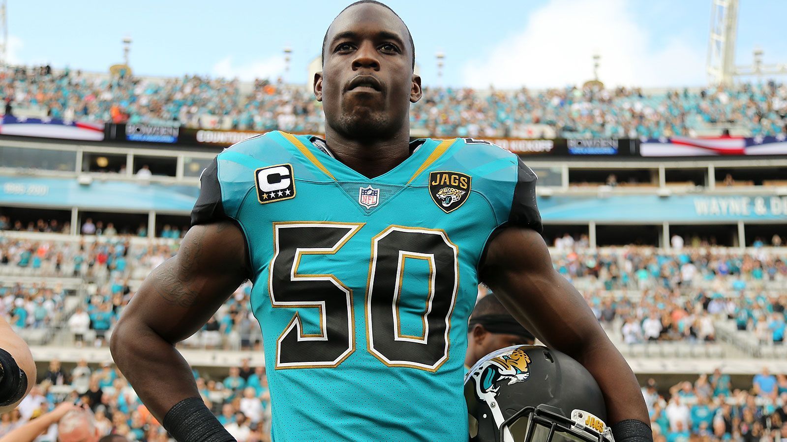 
                <strong>Telvin Smith (Linebacker)</strong><br>
                Telvin Smith wurde im April verhaftet, weil er Sex mit einer Minderjährigen gehabt haben soll. Schon die Saison 2019 setzte er aus, weil er sich um private Probleme kümmern musste. Die Jags setzten Smith auf die reserved/retired-List. Was natürlich bitter ist, wenn man die Möglichkeiten des Verteidigers bedenkt. In der Saison 2017 wurde er sogar in den Pro Bowl berufen, Smith führte das Team bei den Tackles an. Er hat seine Karriere inzwischen beendet.
              