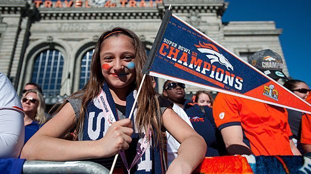 
                <strong>Sieger-Parade der Denver Broncos</strong><br>
                Sie hat sich standesgemäß eingedeckt.
              