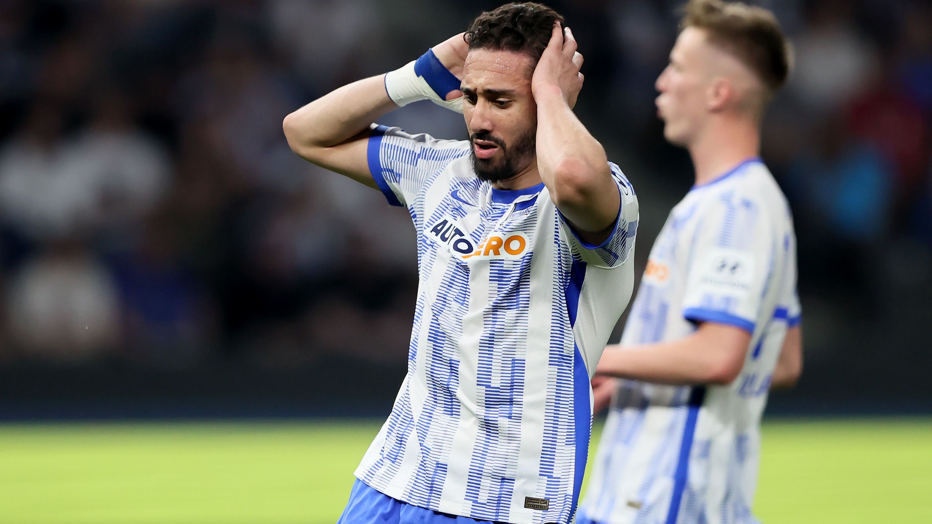 <strong>Ishak Belfodil (zuletzt Al-Gharafa)</strong><br>Auch Belfodil ist in Deutschland und der Bundesliga alles andere als ein Unbekannter. Der 31-Jährige stand bereits bei Werder Bremen, der TSG Hoffenheim und bei Hertha BSC unter Vertrag und kennt die Liga daher bestens. In der vergangenen Saison kickte der Algerier in Katar bei Al-Gharafa.