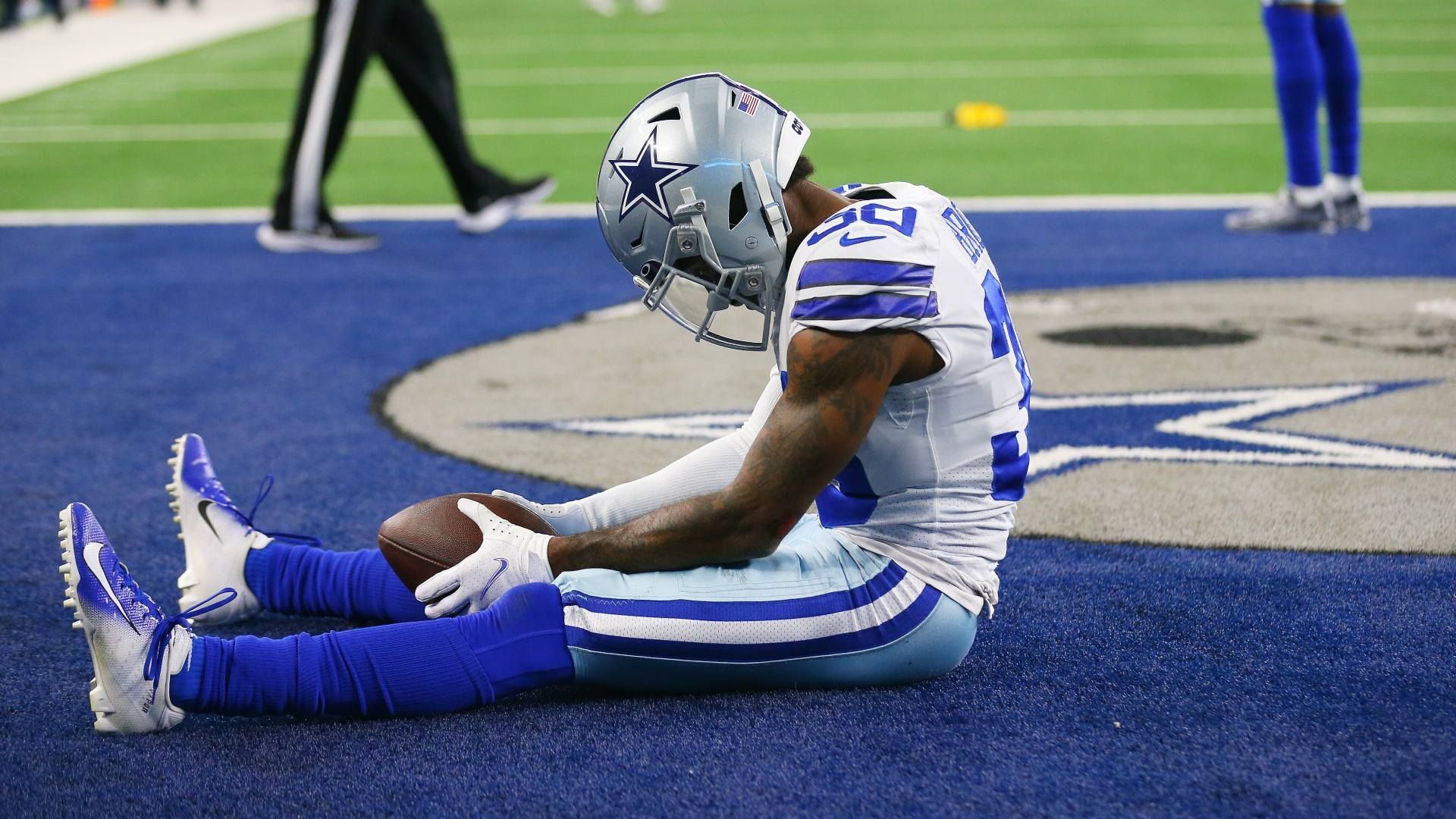 
                <strong>Dallas Cowboys: Anthony Brown (Cornerback) </strong><br>
                &#x2022; Cap Hit: 6.500.000 US-Dollar - <br>&#x2022; Einsparung bei Entlassung: 5.000.000 US-Dollar - <br>&#x2022; "Dead Money": 1.500.000 US-Dollar<br>
              