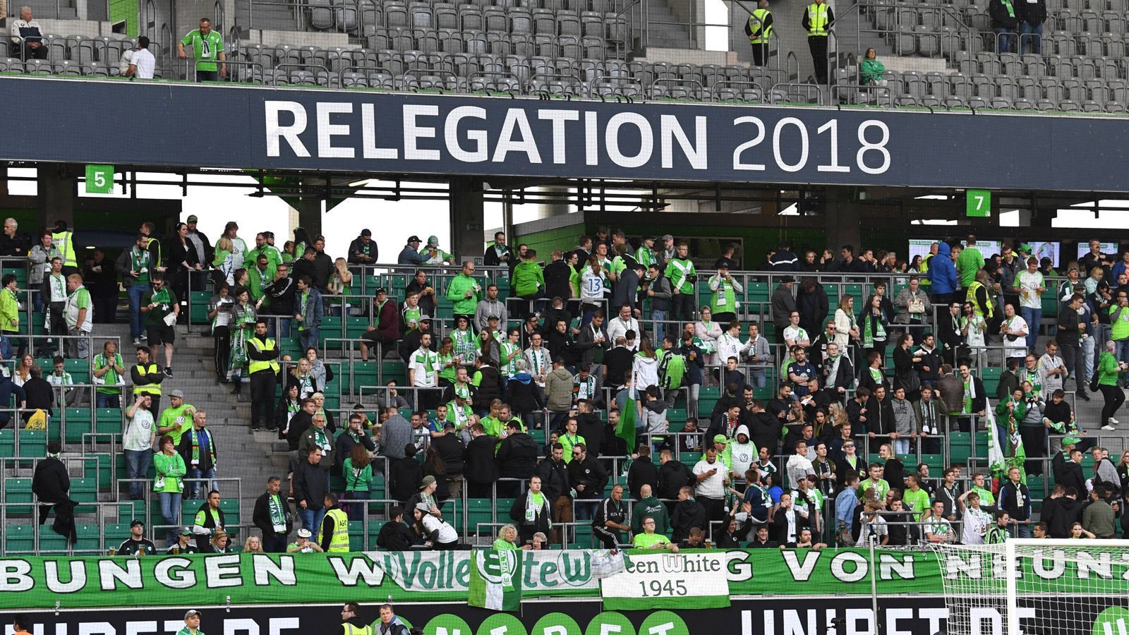 
                <strong>17. VfL Wolfsburg</strong><br>
                Zuschauerschnitt 2017/18: 25.395Gesamt: 431.716Vorjahr: 26.386Ausverkaufte Spiele: 2 von 17
              