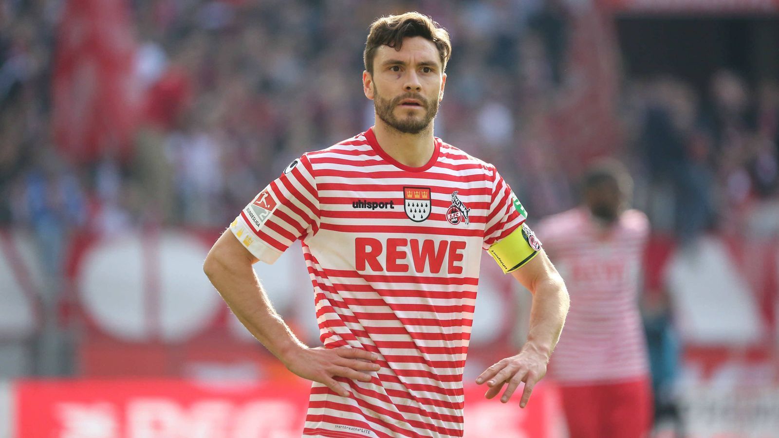 
                <strong>1. FC Köln</strong><br>
                Kapitän: Jonas HectorPosition: LinksverteidigerIm Verein seit: 2010
              