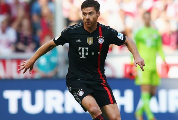 
                <strong>Die meisten Ballkontakte: Xabi Alonso </strong><br>
                Der spanische Welt- und Europameister Xabi Alonso hat beim 2:0-Erfolg von Bayern München beim 1. FC Köln mit 204 Ballkontakten einen Bundesliga-Rekord aufgestellt. Seit Einführung der Datenbank im Jahr 1999 hatte noch niemand so viele Ballkontakte in einem Spiel erreicht.
              