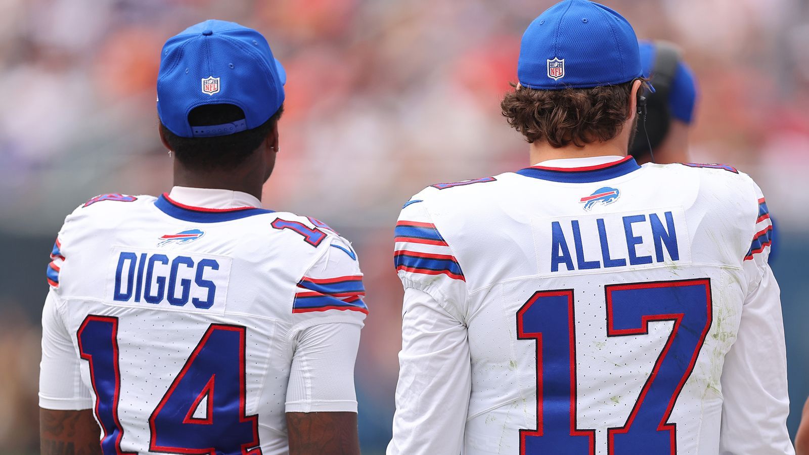 <strong>Buffalo Bills</strong><br>WR	Gabe Davis<br>WR	Stefon Diggs<br>SR	Trent Sherfield<br>LT	Dion Dawkins<br>LG	Connor McGovern<br>C	Mitch Morse<br>RG	O'Cyrus Torrence<br>RT	Spencer Brown<br>TE	Dawson Knox<br>QB	Josh Allen<br>RB	James Cook<br>(FB	Reggie Gilliam)