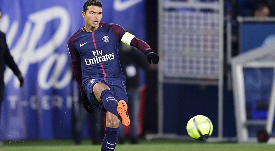
                <strong>Thiago Silva (Paris Saint-Germain)</strong><br>
                Der Kapitän ist in der Innenverteidigung meist zur Stelle, wenn es brenzlig wird. Mit seinem Kopfball bereitet er den Ausgleich vor. An ihm liegt es nicht, dass der Champions-League-Traum von Paris weiter unerfüllt bleibt. ran-Note: 3
              