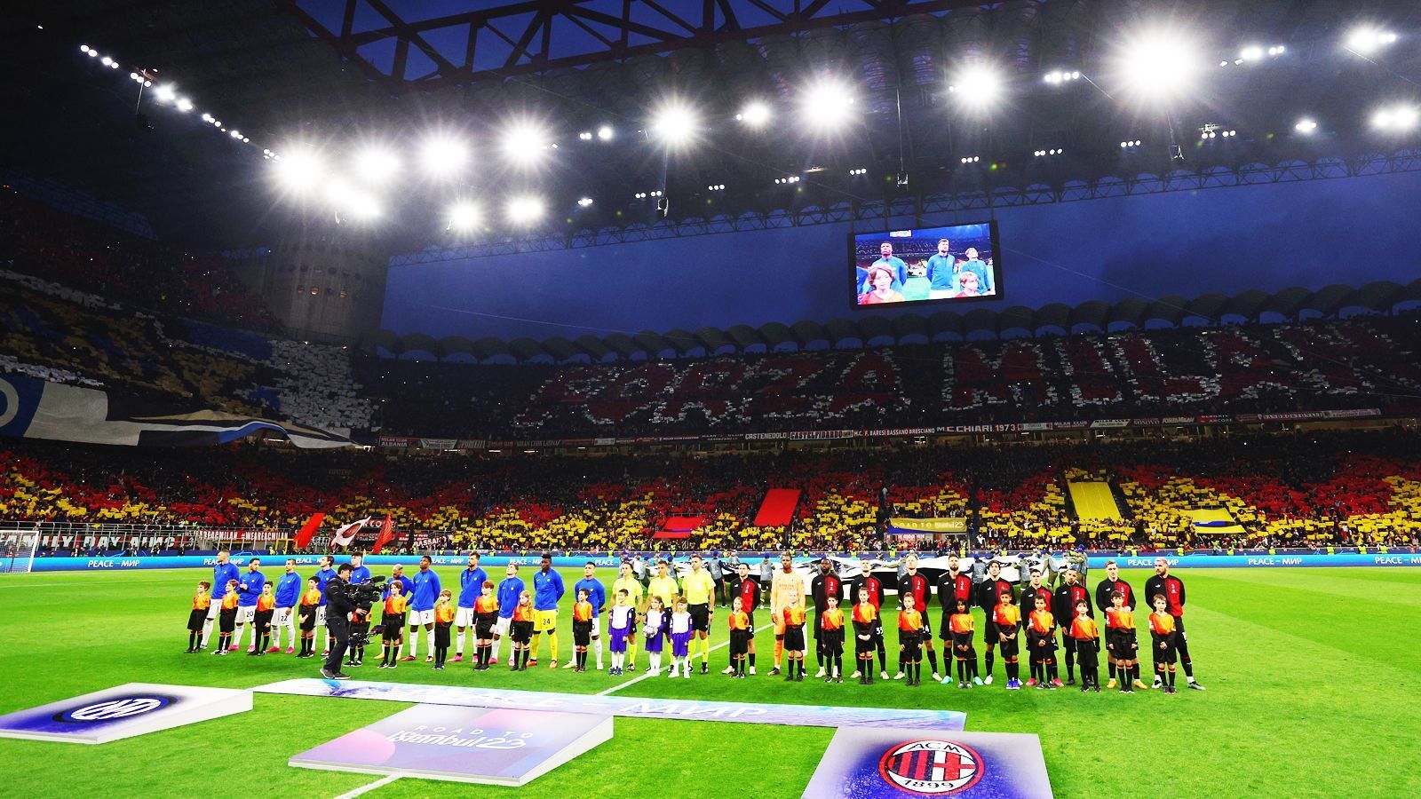 
                <strong>Stadtderby in der Champions League: AC Mailand vs. Inter Mailand</strong><br>
                Zumindest für einen Tag ist Mailand die Fußball-Hauptstadt Europas: Der AC Mailand und Inter Mailand treffen im Halbfinale der Champions League im Stadtderby aufeinander. Die beiden Fanlager zeigen Choreographien, die sich über das ganze Stadion erstrecken.
              