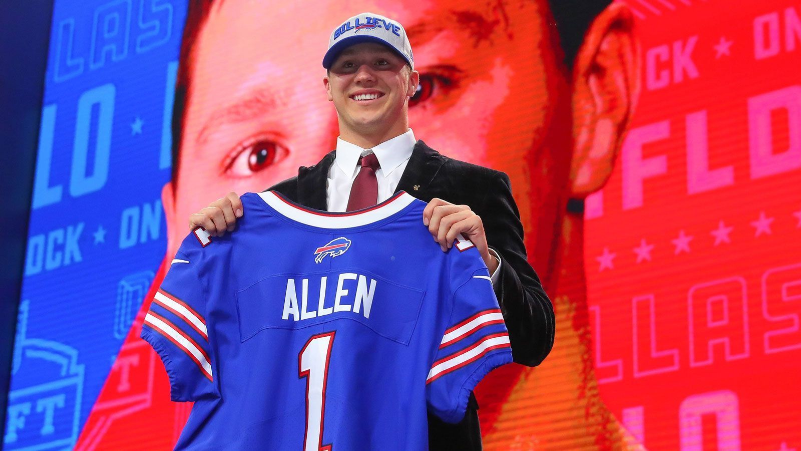 
                <strong>Die Top 5 Quarterbacks in Madden 19</strong><br>
                Platz 5: Josh Allen, Buffalo Bills: 74
              