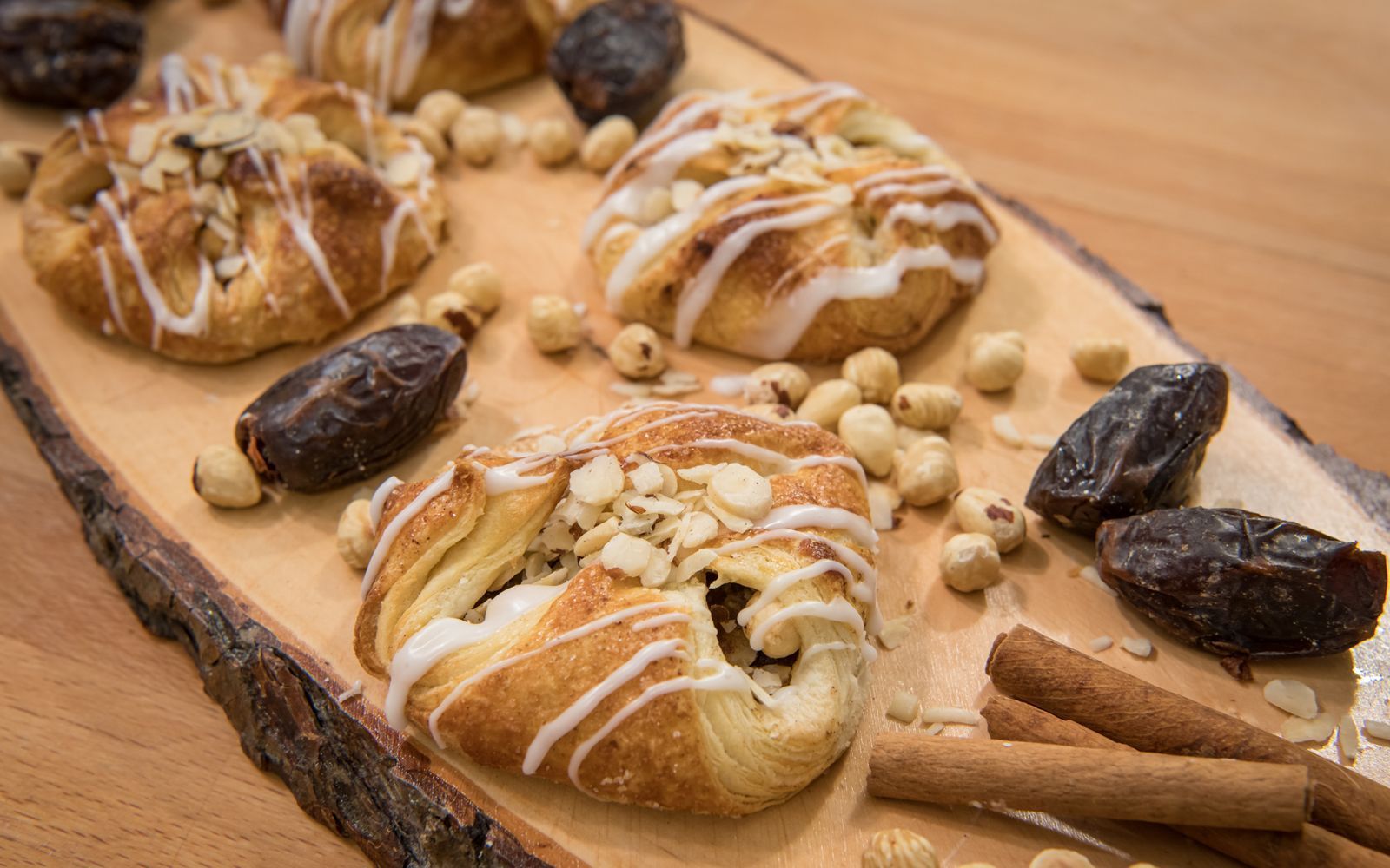 Plunder mit Marzipan-Dattel-Füllung | Das große Backen