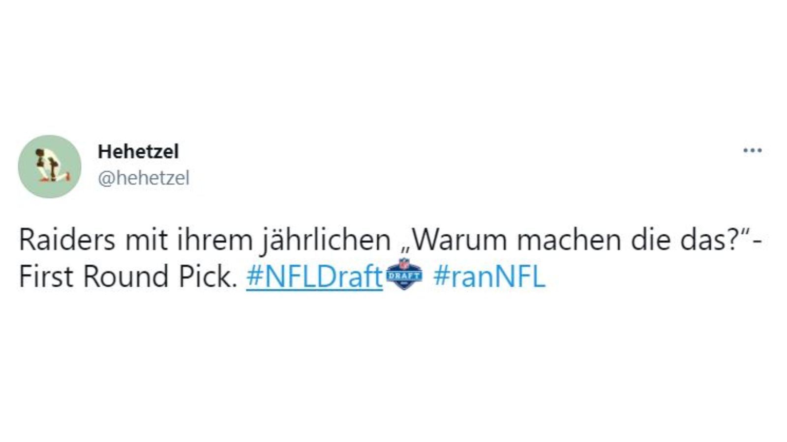 
                <strong>Raiders machen Raiders-Dinge</strong><br>
                Als die Las Vegas Raiders den ehemaligen Draft-Analysten Mike Mayock als General Manager anstellten, war die Hoffnung bei den Silber-Schwarzen Fans groß. Allerdings glänzen die Raiders seitdem mit fragwürdigen Entscheidungen im Draft. Auch Tackle Alex Leatherwood wurde von den Fans nicht gerade mit offenen virtuellen Armen empfangen.
              